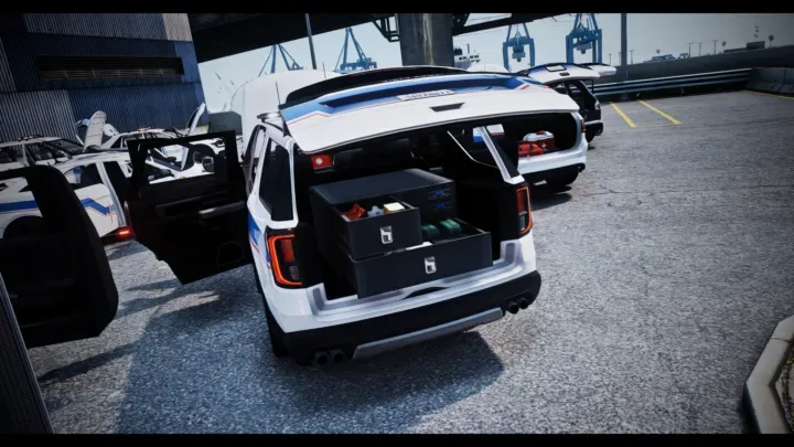 FiveM EMS Vehicle Pack: 10 Scratch-Made Cars
