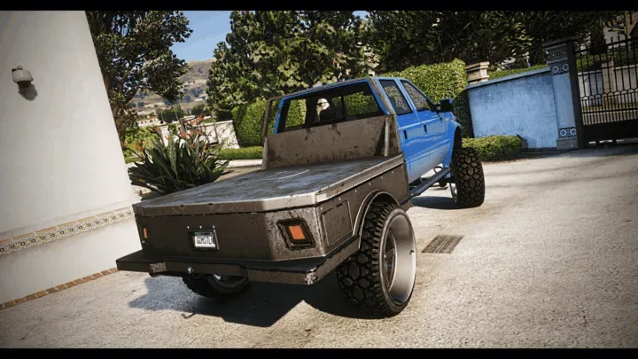 Vapid Sadler LST Add-On With Working Suspension