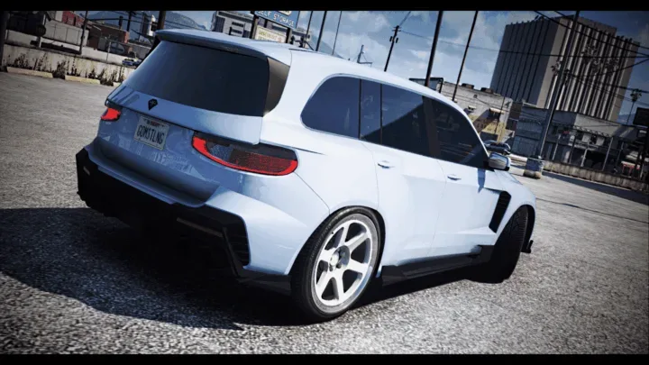 Benefactor XLB Lore Friendly SUV Pack for FiveM